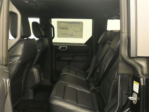 New 2025 Ford Bronco Outer Banks image 10