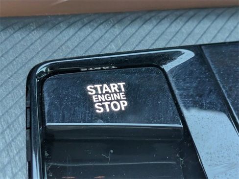 Used 2025 BMW X3 xDrive30i image 24