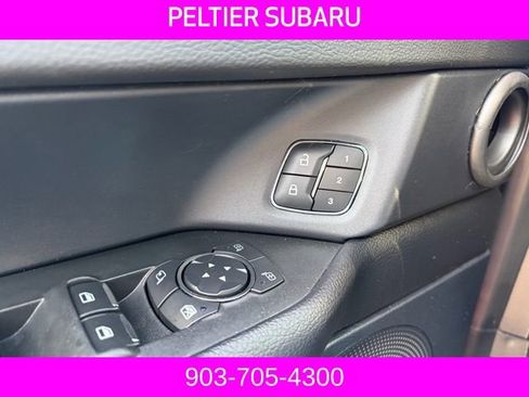 Used 2020 Ford Expedition XLT w/ Equipment Group 202A image 9