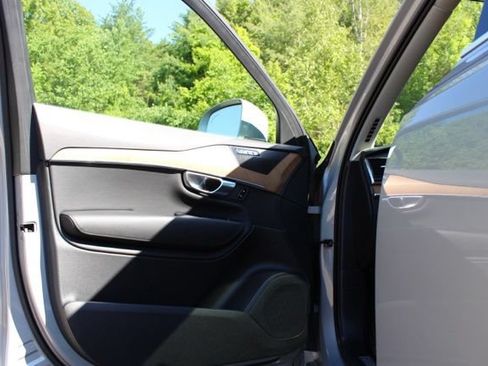 Certified 2023 Volvo XC90 B6 Plus w/ Protection Package Premier AWD/4WD image 23