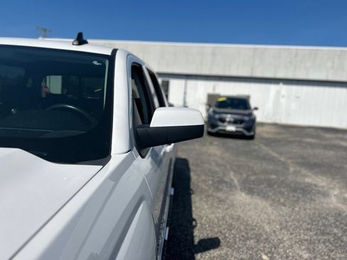 Used 2018 Chevrolet Silverado 1500 LT w/ All Star Edition AWD/4WD image 38