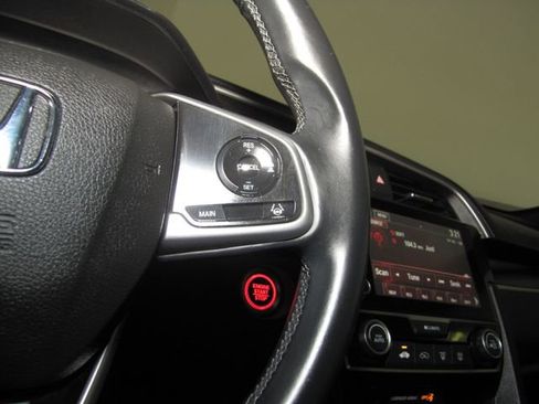 Used 2020 Honda Civic Sport image 6