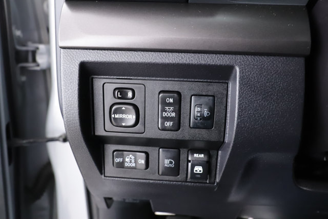Used 2019 Toyota Tundra SR5 w/ Convenience Package AWD/4WD image 23