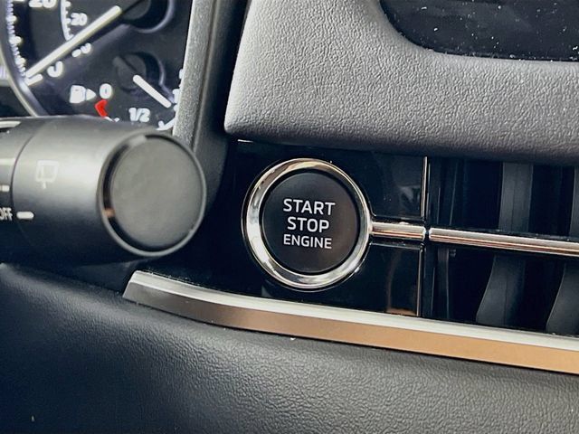 Used 2025 Mitsubishi Outlander SE FWD image 16