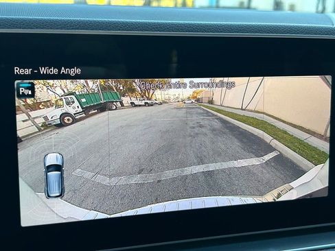 Used 2023 Mercedes-Benz GLE 450 4MATIC w/ AMG Line Exterior image 48