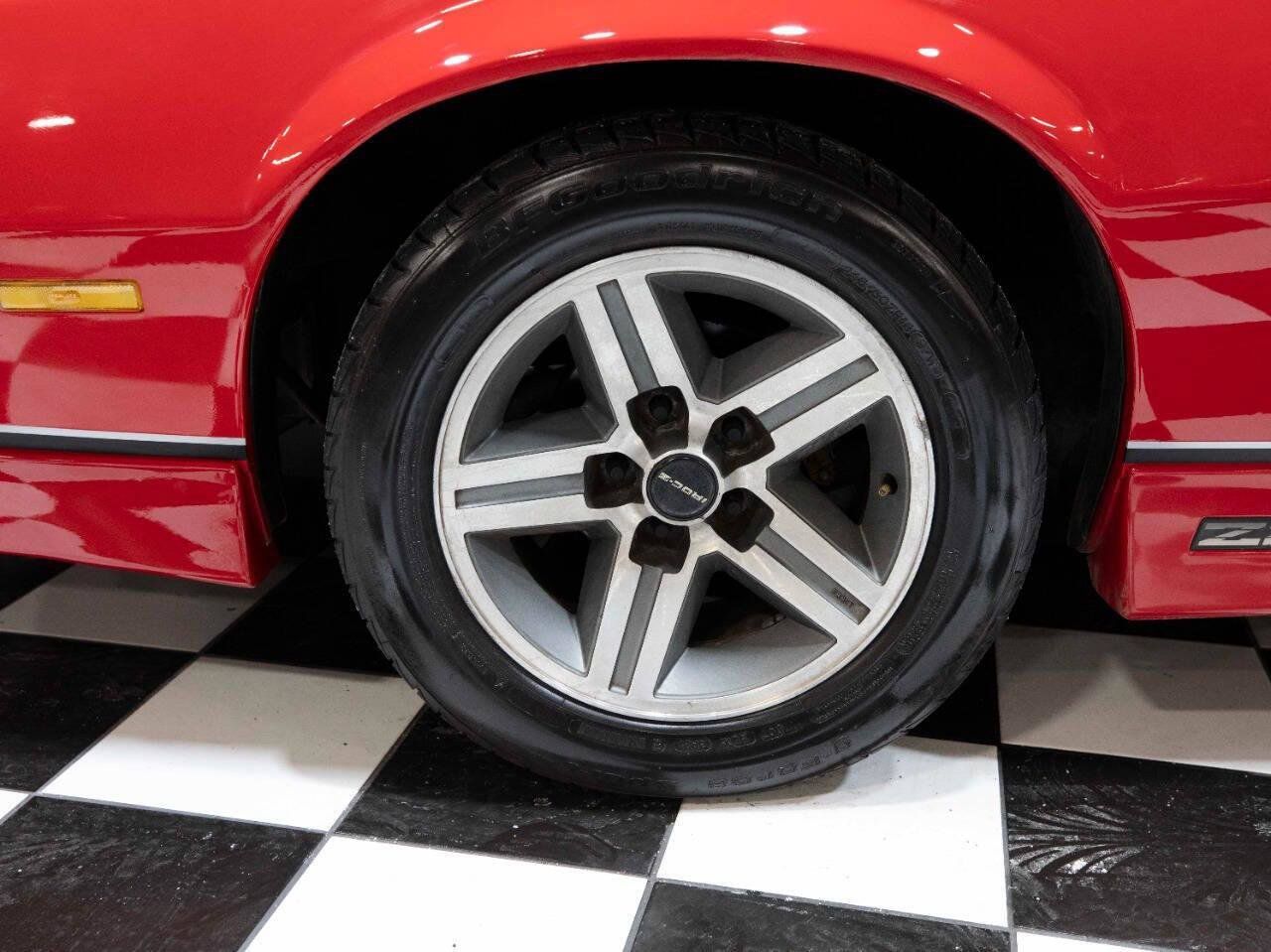Used 1987 Chevrolet Camaro Z28 RWD image 24
