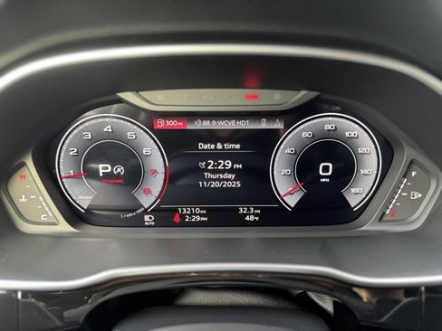 Certified 2024 Audi Q3 2.0T Premium Plus w/ Premium Plus Package image 13