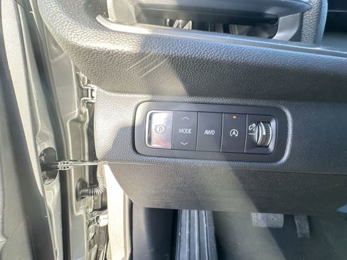 New 2026 Chevrolet Traverse LT AWD/4WD image 18