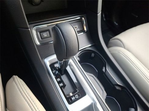 Certified 2024 Subaru Ascent Limited w/ Technology Package image 16