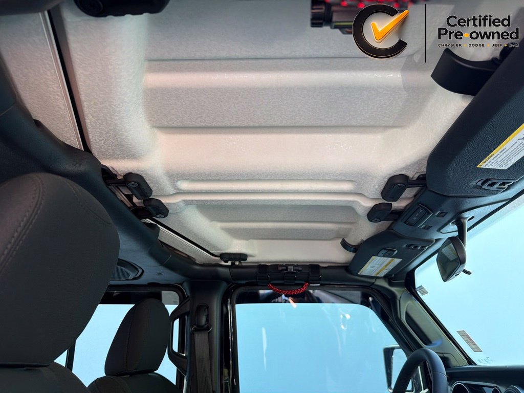Certified 2023 Jeep Gladiator Sport AWD/4WD image 33