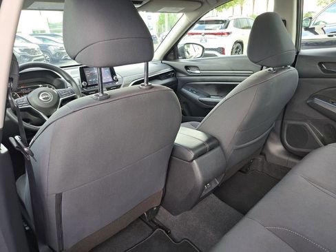 Used 2024 Nissan Altima 2.5 SV image 22