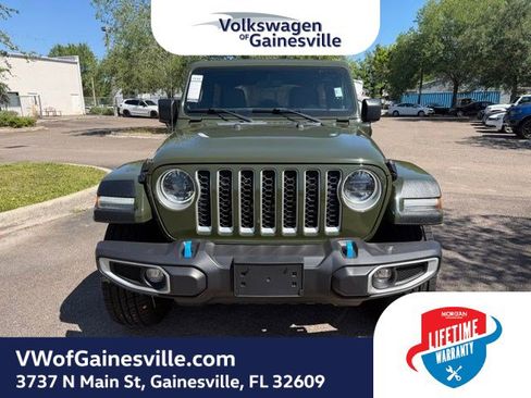Used 2023 Jeep Wrangler Unlimited Sahara w/ Cold Weather Group AWD/4WD image 2
