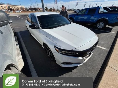 Used 2022 Honda Accord Sport image 3