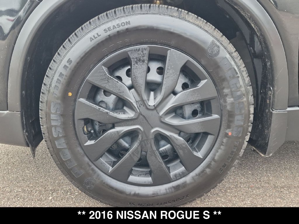 Used 2016 Nissan Rogue S w/ S Family Package FWD image 16