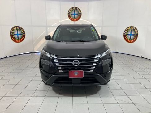 Used 2025 Nissan Rogue SV AWD/4WD image 18