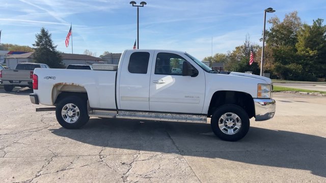 Used 2009 Chevrolet Silverado 2500 LTZ w/ Safety Package AWD/4WD image 2