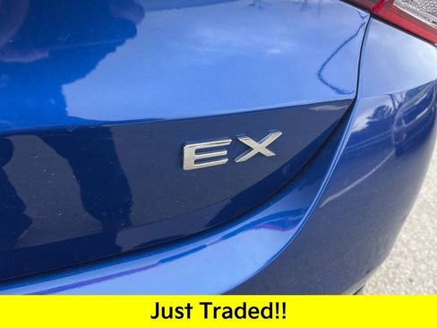 Used 2021 Kia K5 EX image 10