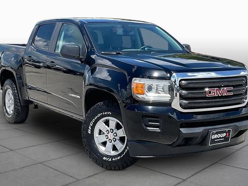Used 2017 GMC Canyon 2WD Crew Cab w/ Convenience Package image 3