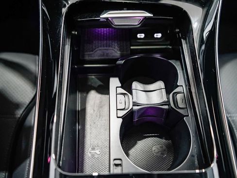 Used 2025 Mercedes-Benz C 300 Sedan image 22