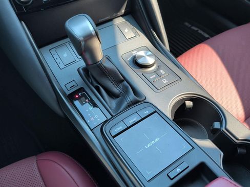 Certified 2025 Lexus IS 350 F Sport RWD image 21