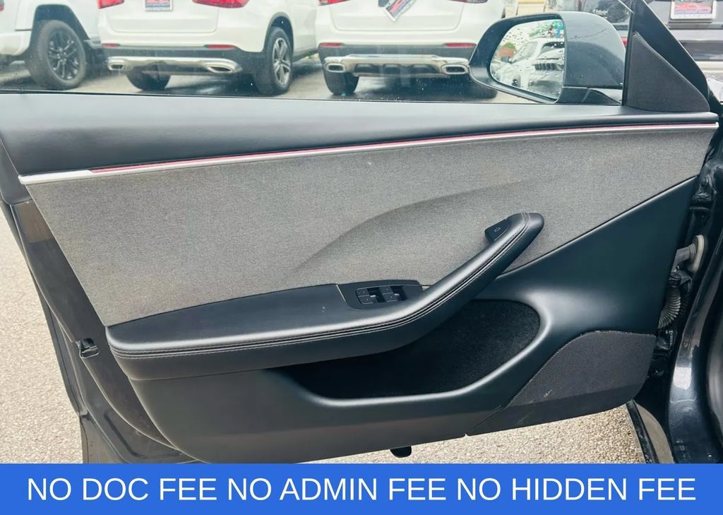 Used 2025 Tesla Model 3 RWD image 4