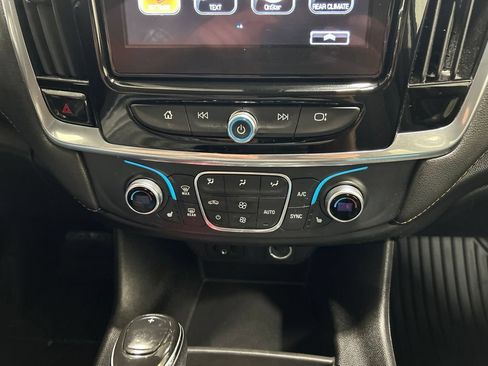 Used 2019 Chevrolet Traverse LT AWD/4WD image 22