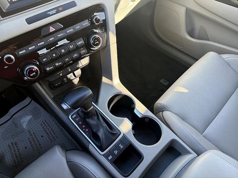 Used 2018 Kia Sportage EX w/ EX Premium Package image 17