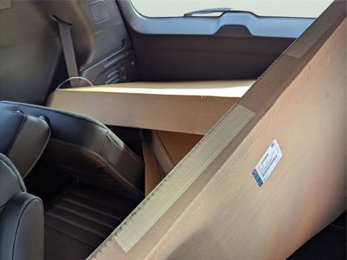 New 2026 GMC Acadia Denali Ultimate w/ LPO, All-Weather Package image 22