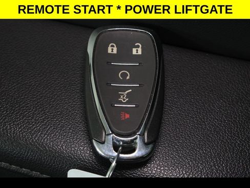 Used 2023 Chevrolet Traverse LT AWD/4WD image 10