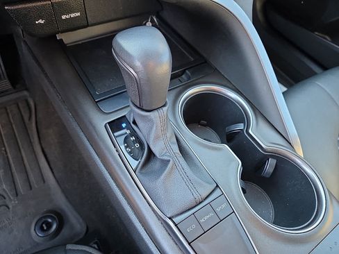 Certified 2023 Toyota Camry SE image 17