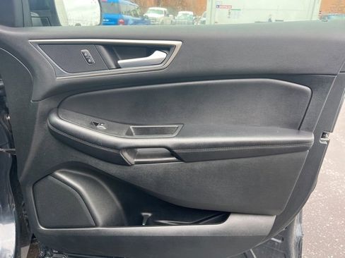 Used 2024 Ford Edge SEL w/ Convenience Package image 10