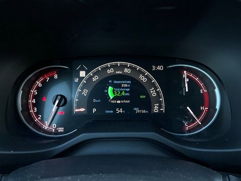 Used 2025 Toyota RAV4 XLE image 37