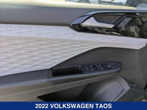 Used 2022 Volkswagen Taos S image 10