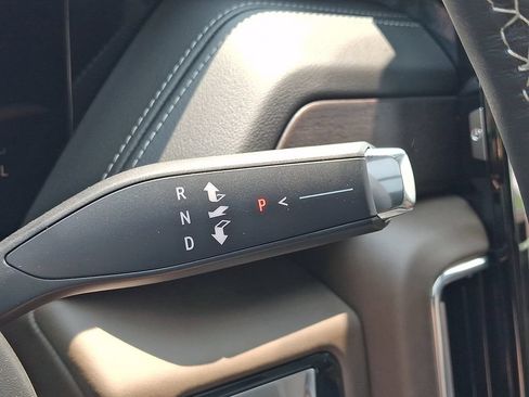 New 2026 GMC Yukon Denali Ultimate AWD/4WD image 11