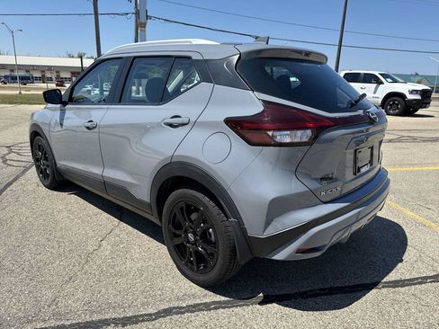 Used 2023 Nissan Kicks SV FWD image 4