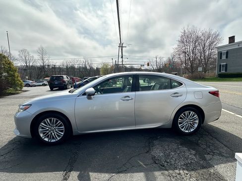 Used 2013 Lexus ES 350 w/ Luxury Pkg FWD image 7