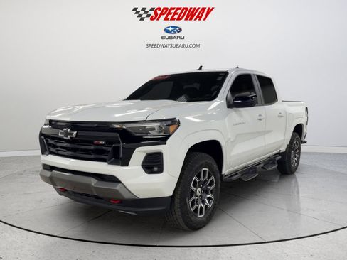 Used 2023 Chevrolet Colorado Z71 w/ Z71 Convenience Package 2 AWD/4WD image 12