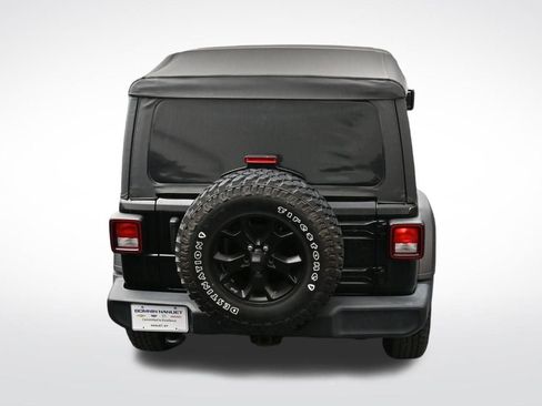 Used 2022 Jeep Wrangler Unlimited Sport AWD/4WD image 19