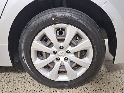 Used 2023 Toyota Corolla LE image 8