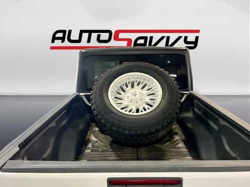 Used 2022 Jeep Gladiator Mojave w/ Trailer Tow Package AWD/4WD image 25