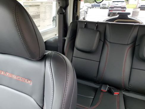 New 2026 Jeep Wrangler Rubicon w/ Steel Bumper Group image 14