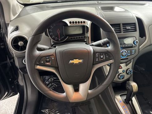 Used 2012 Chevrolet Sonic LT image 10