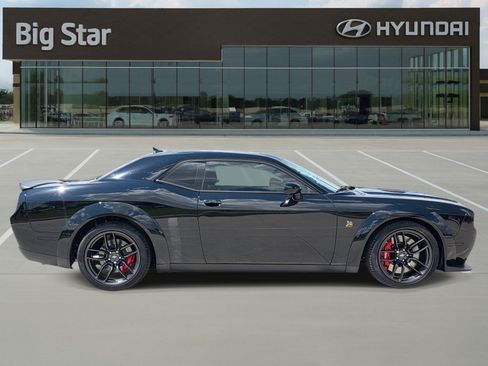 Used 2022 Dodge Challenger R/T Scat Pack RWD image 5