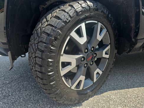 Used 2025 Toyota 4Runner TRD Sport AWD/4WD image 30