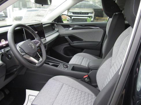 New 2026 Volkswagen Tiguan S AWD/4WD image 15