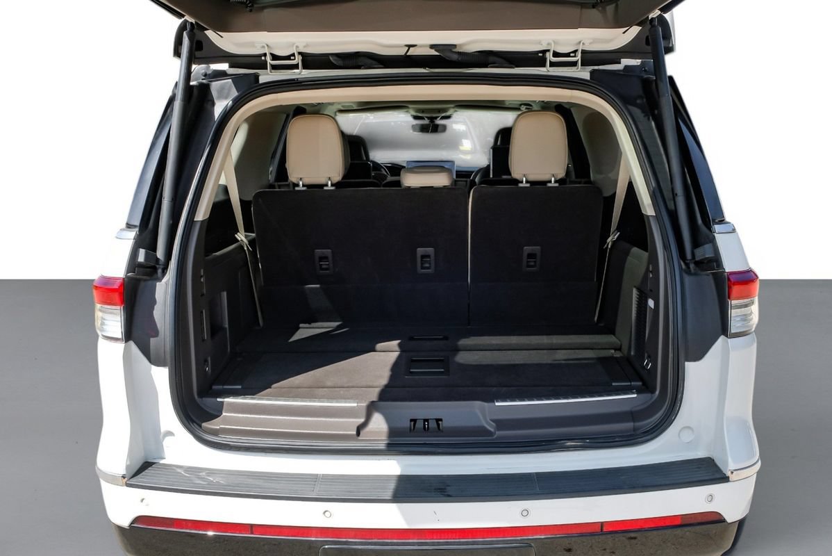 Used 2023 Lincoln Navigator L Reserve AWD/4WD image 59