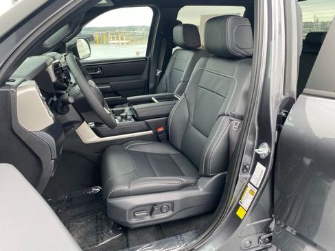 New 2026 Toyota Tundra SR5 image 18