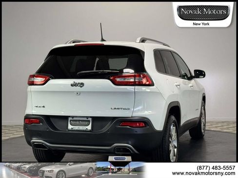 Used 2018 Jeep Cherokee Limited w/ Technology Group AWD/4WD image 8