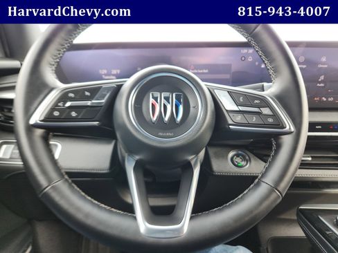 Used 2025 Buick Enclave Preferred image 16