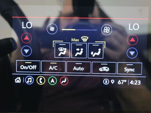 Used 2022 Chevrolet Corvette Stingray Premium Conv w/ Z51 Performance Package image 50